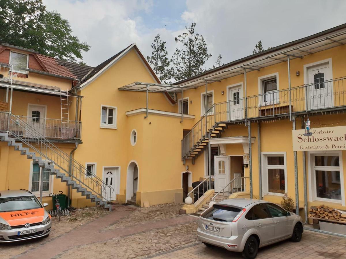 Pension Schlosswache-Zerbst Екстер'єр фото